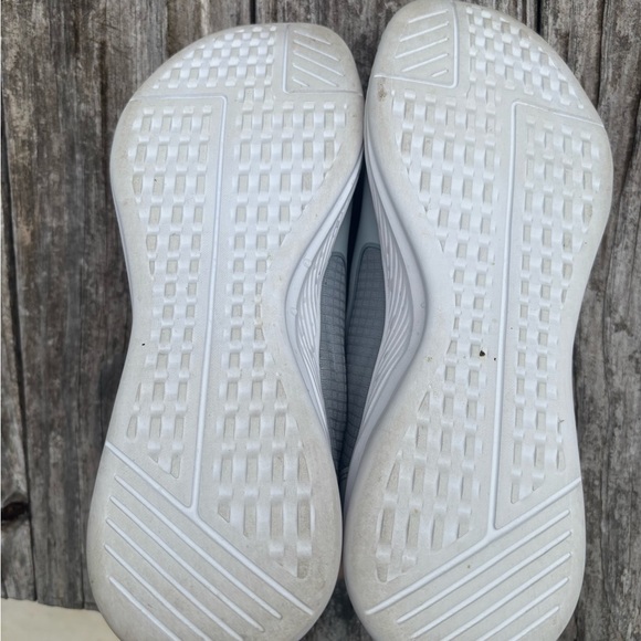 Puma Gray and Orange Running Shoes - Picture 3 of 7